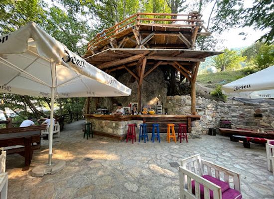 montenegro/komovi/bar/vila-gorska