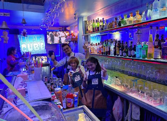 thailand/pattaya/south-pattaya/bar/v-lounge-11-ice-room