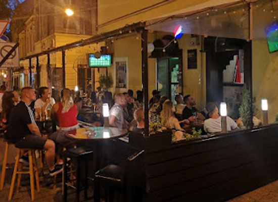hungary/szigetkoz/bar/kulissza-pub-terasz