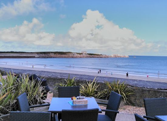 guernsey/l-ancresse-bay/bar/the-beach-house