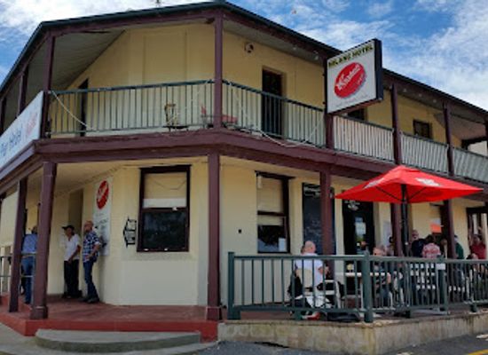australia/coorong/bar/milang-pier-hotel