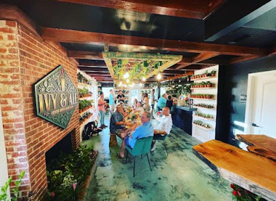 florida/panhandle/bar/ivy-and-ale