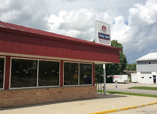 iowa/decorah/bar/family-table-decorah
