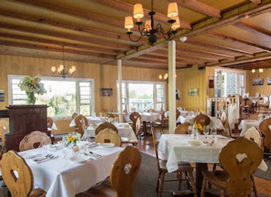 new-hampshire/carroll-county/bar/max-s-restaurant-pub-at-snowvillage-inn