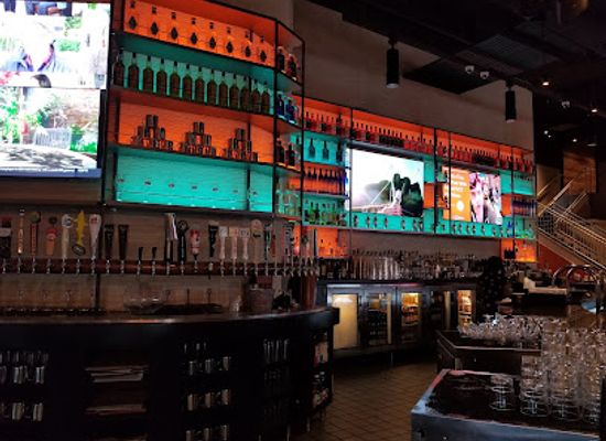 connecticut/new-london-county/bar/tom-s-watch-bar