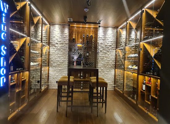 serbia/zlatibor/bar/casa-de-vinos