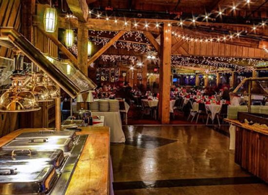 iowa/driftless-area/bar/the-barn-restaurant