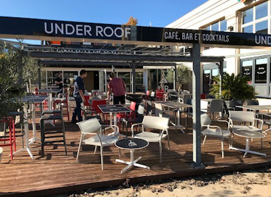 france/languedoc-coast/bar/under-roof-bar