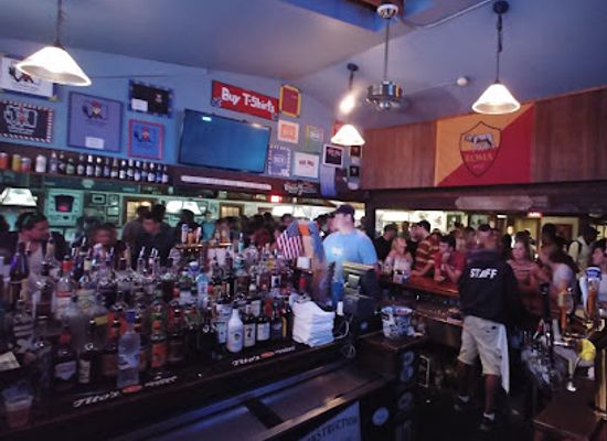 massachusetts/nantucket/bar/the-chicken-box