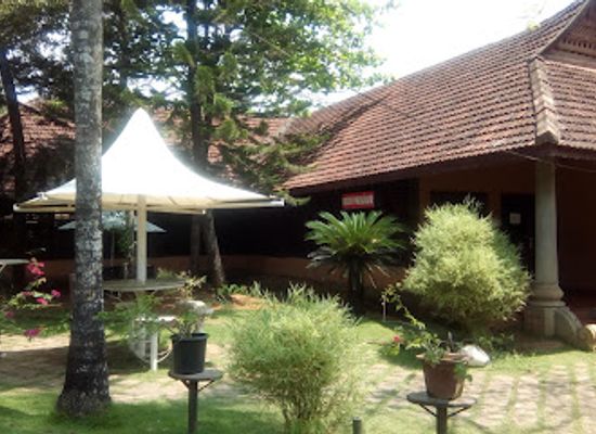 india/alleppey/bar/chill-n-fun