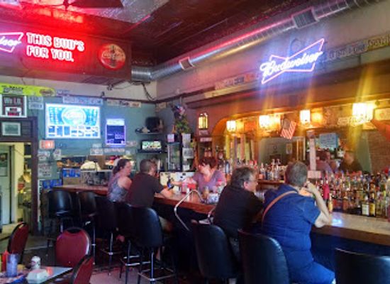 nebraska/loess-hills/bar/salty-dog-saloon