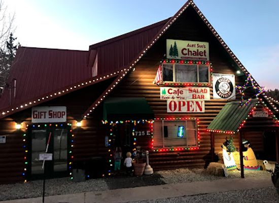 utah/dixie-national-forest/bar/aunt-sue-s-chalet