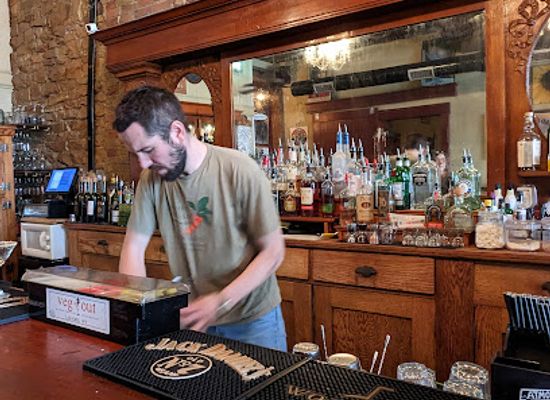 wyoming/laramie/bar/front-street-tavern