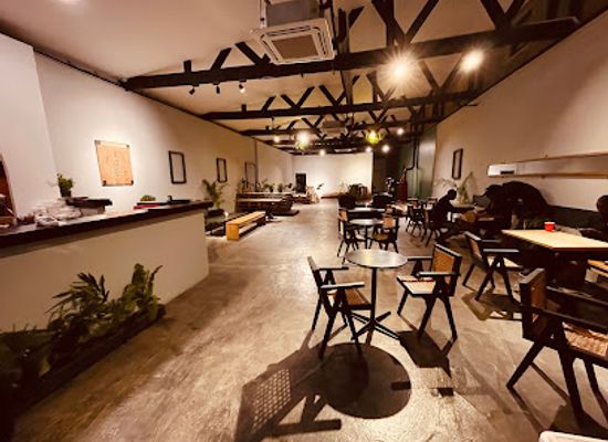 ghana/greater-accra-region/bar/alley-bar