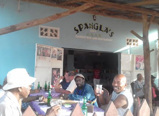 the-gambia/brikama/bar/tinas-restaurant-and-beer-garden