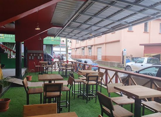 belize/san-ignacio/bar/sports-bar-grill