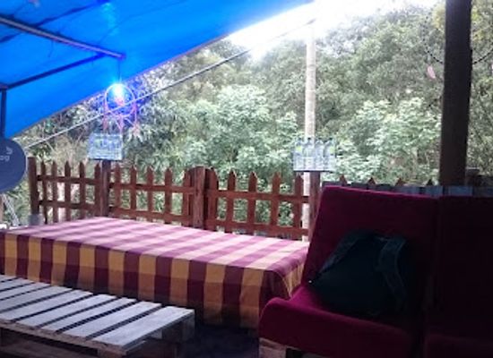 sri-lanka/moneragala-district/bar/on-the-rocks-bar