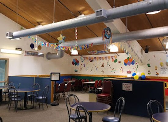 nebraska/eugene-t-mahoney-state-park/bar/e-t-mahoney-state-park-activity-center-venture-climb-and-seasonal-ice-skating-rink