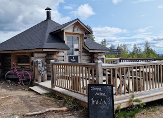 finland/riisitunturi-national-park/bar/the-information-board-of-riisitunturi-national-park