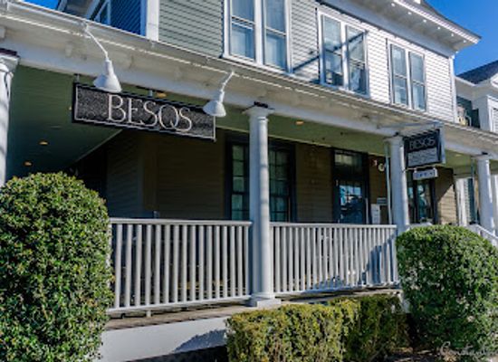 rhode-island/east-greenwich/bar/besos-tapas-wine-bar