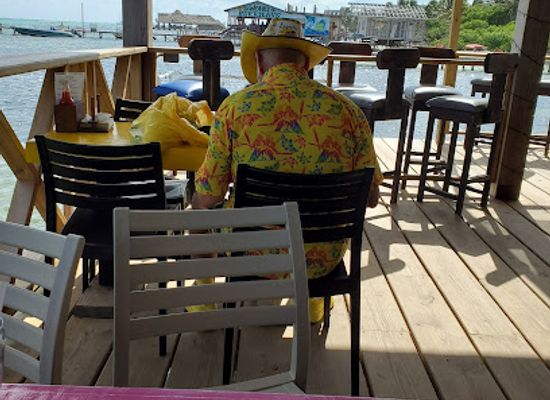 belize/san-pedro/bar/wayo-s-beach-bar