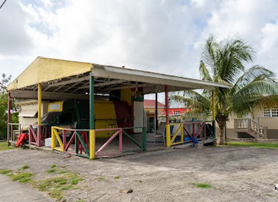saint-kitts-and-nevis/dieppe-bay-town/bar/oj-s-bar-and-resturant