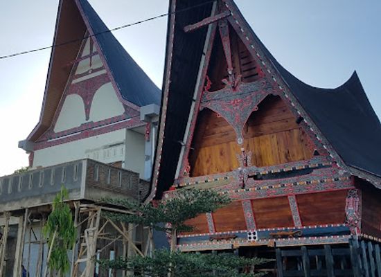 indonesia/lake-toba/bar/sigurgur-resto-bar-mama-mia-djabu-namboru