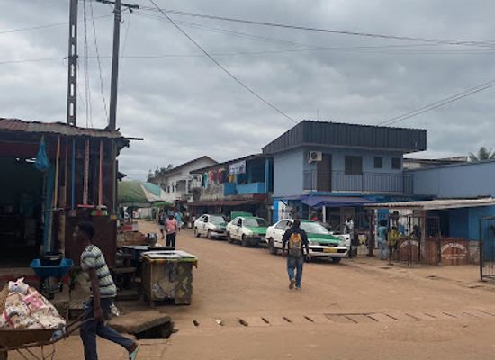 equatorial-guinea/kie-ntem/bar/democratie-bar