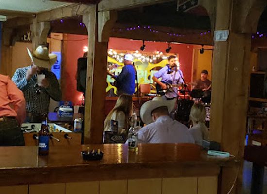 kansas/flint-hills/bar/mackey-s-bar-grill