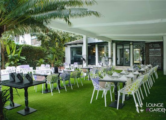 cameroon/kalamaloue-national-park/bar/lounge-n-garden
