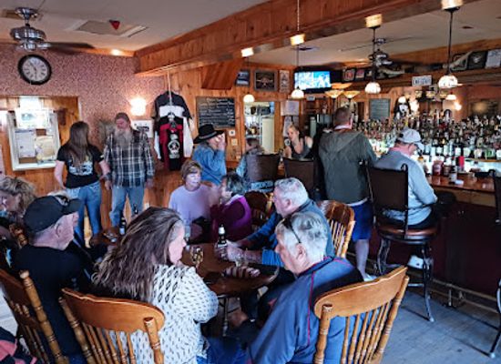 arizona/san-rafael-valley/bar/four-deuces-saloon