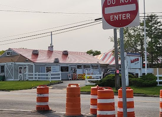 new-york/the-hamptons/bar/the-barnyard