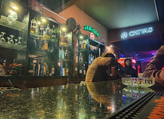 nepal/poon-hill/bar/the-office-bar