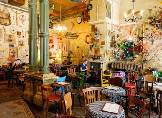 hungary/duna-ipoly-national-park/bar/csendes-letterem-vintage-bar-cafe