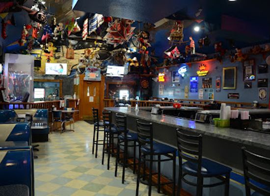 illinois/river-bend/bar/airliner-bar-grill