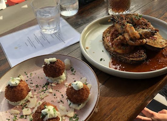 australia/illawarra/bar/perch-bar