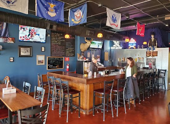 north-dakota/mandan/bar/black-lions