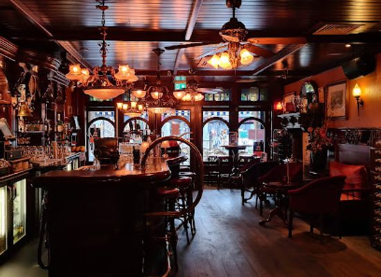 netherlands/friesland/bar/de-dikke-van-dale