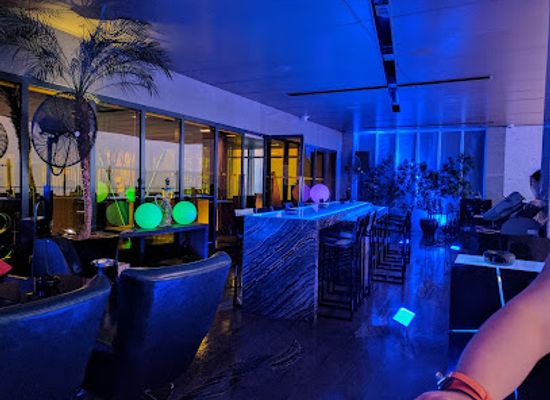 philippines/calabarzon/bar/vu-s-sky-bar-and-lounge