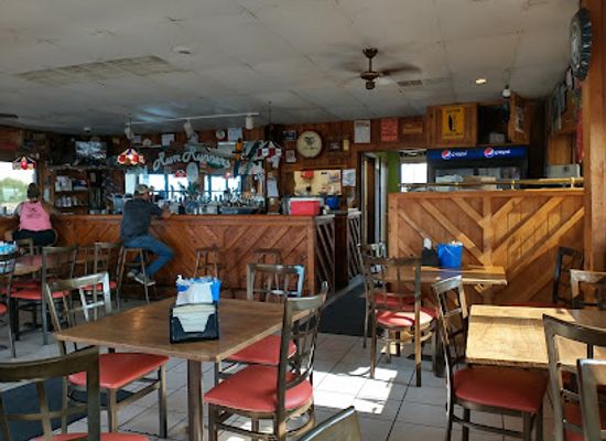 pennsylvania/lake-erie/bar/rum-runners