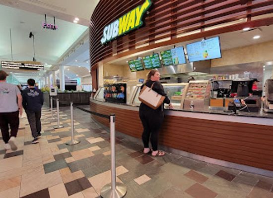 connecticut/mashantucket/bar/subway