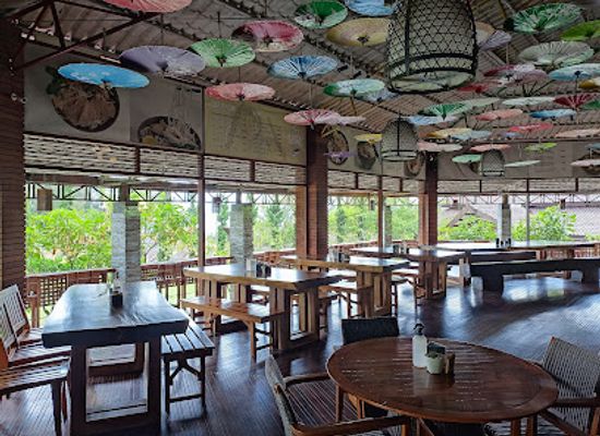 indonesia/mount-bromo/bar/rehat-bromo-rest-area