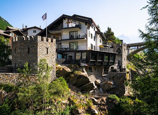 switzerland/saas-fee/bar/hotel-la-gorge-restaurant-zer-schlucht