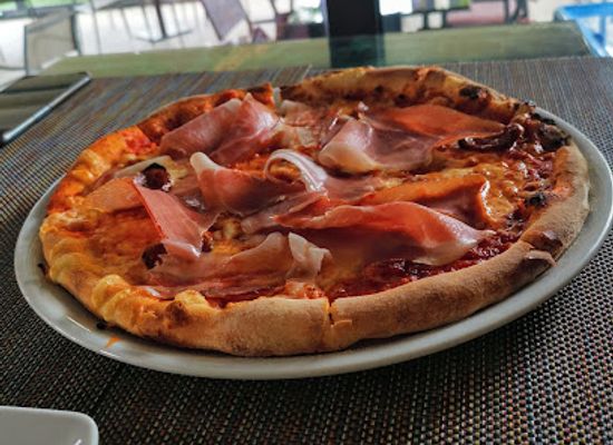 montenegro/ljesanska-nahija/bar/montenegro-food-bar