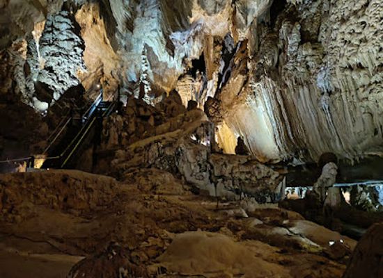 malaysia/mulu-national-park/bar/lang-cave