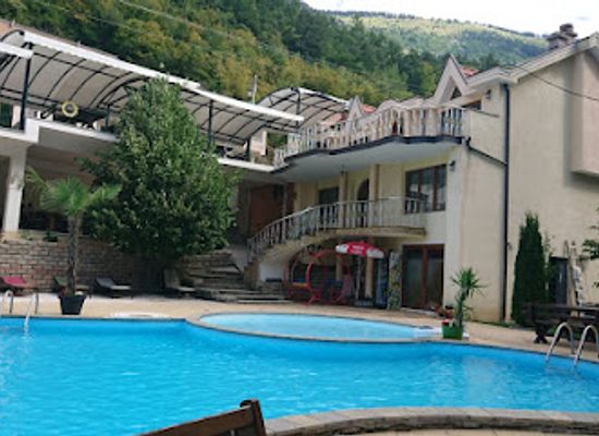 kosovo/dukagjin/bar/hotel-restaurant-bora-prevalle