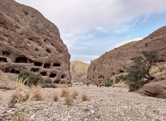 pakistan/balochistan/bar/cave-city-tumrani-goth