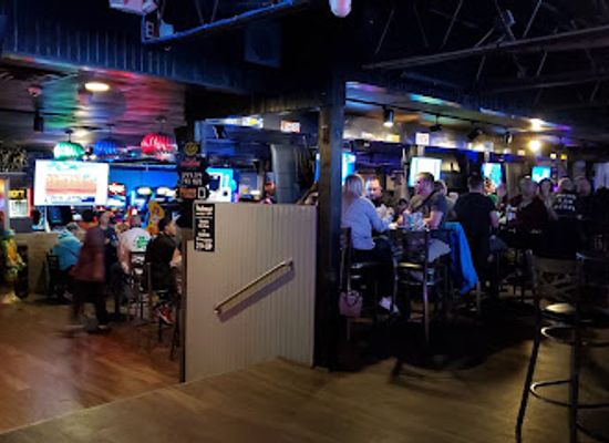 delaware/delaware-seashore-state-park/bar/the-hideout-arcade-bar-grille