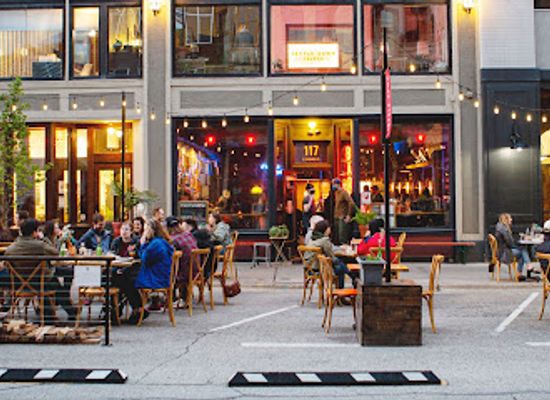 wisconsin/madison/state-street/bar/settle-down-tavern
