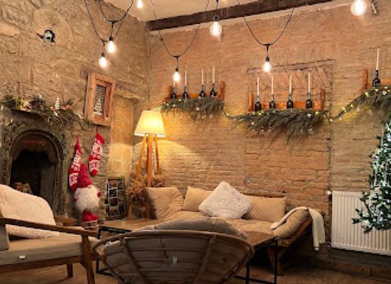 georgia/mtskheta/bar/restaurant-check-in-garden